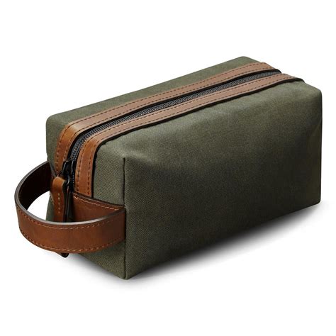 men's toiletry bag near me